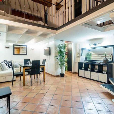 Апартаменты Via Dei Cestari Loft Рим Экстерьер фото