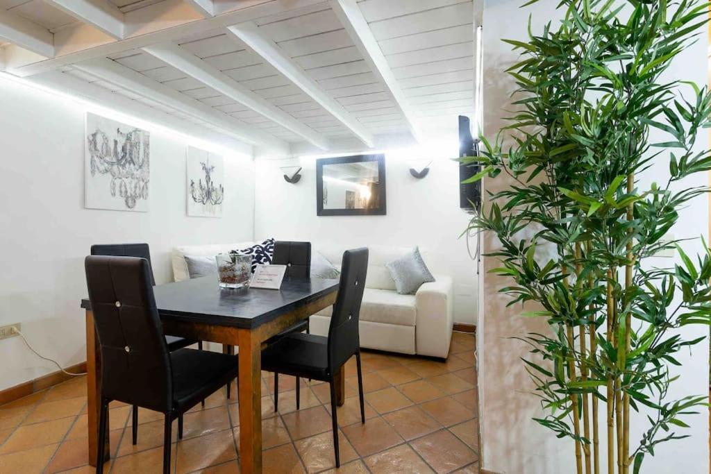 Апартаменты Via Dei Cestari Loft Рим Экстерьер фото