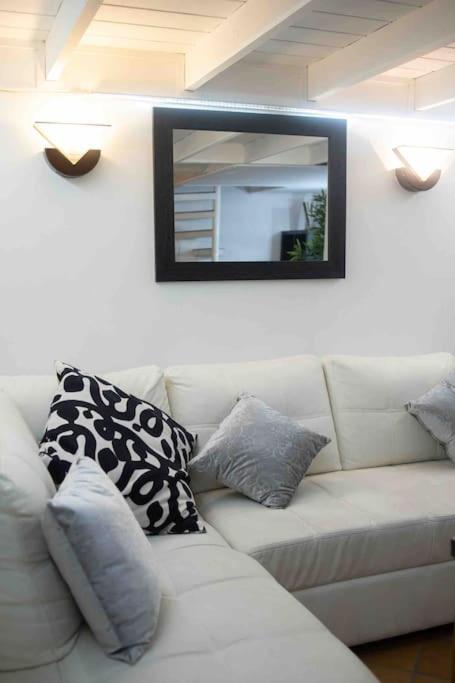 Апартаменты Via Dei Cestari Loft Рим Экстерьер фото