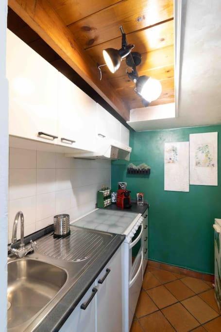 Апартаменты Via Dei Cestari Loft Рим Экстерьер фото