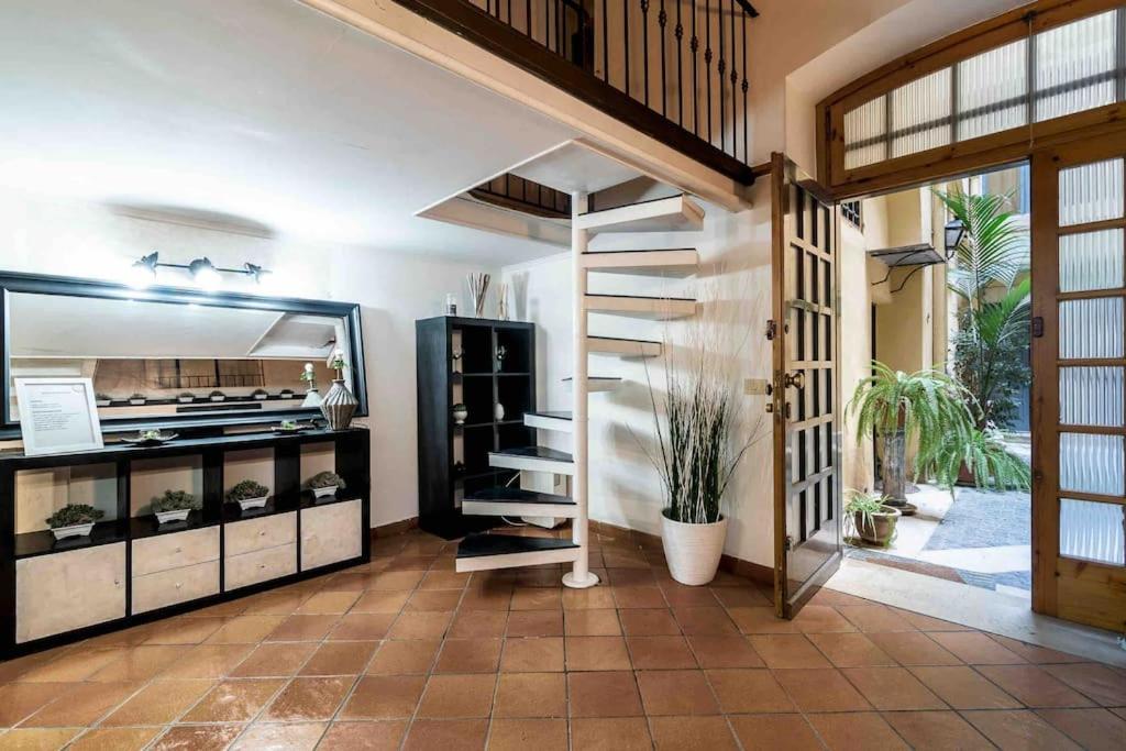 Апартаменты Via Dei Cestari Loft Рим Экстерьер фото