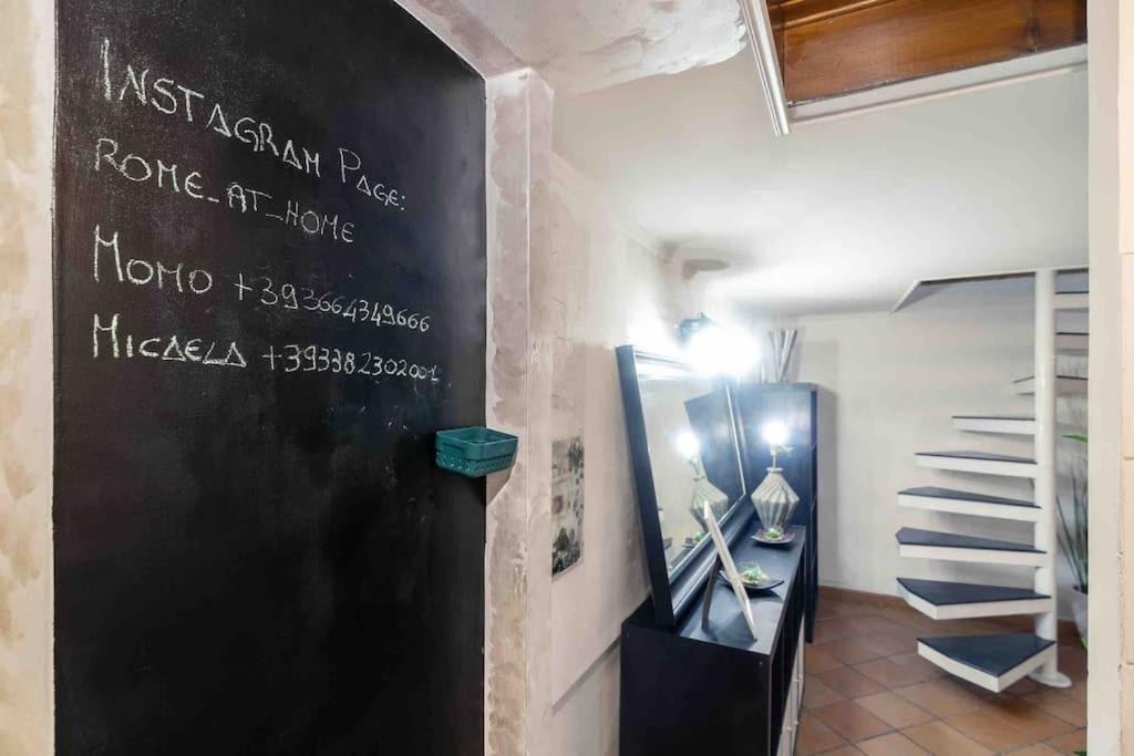 Апартаменты Via Dei Cestari Loft Рим Экстерьер фото